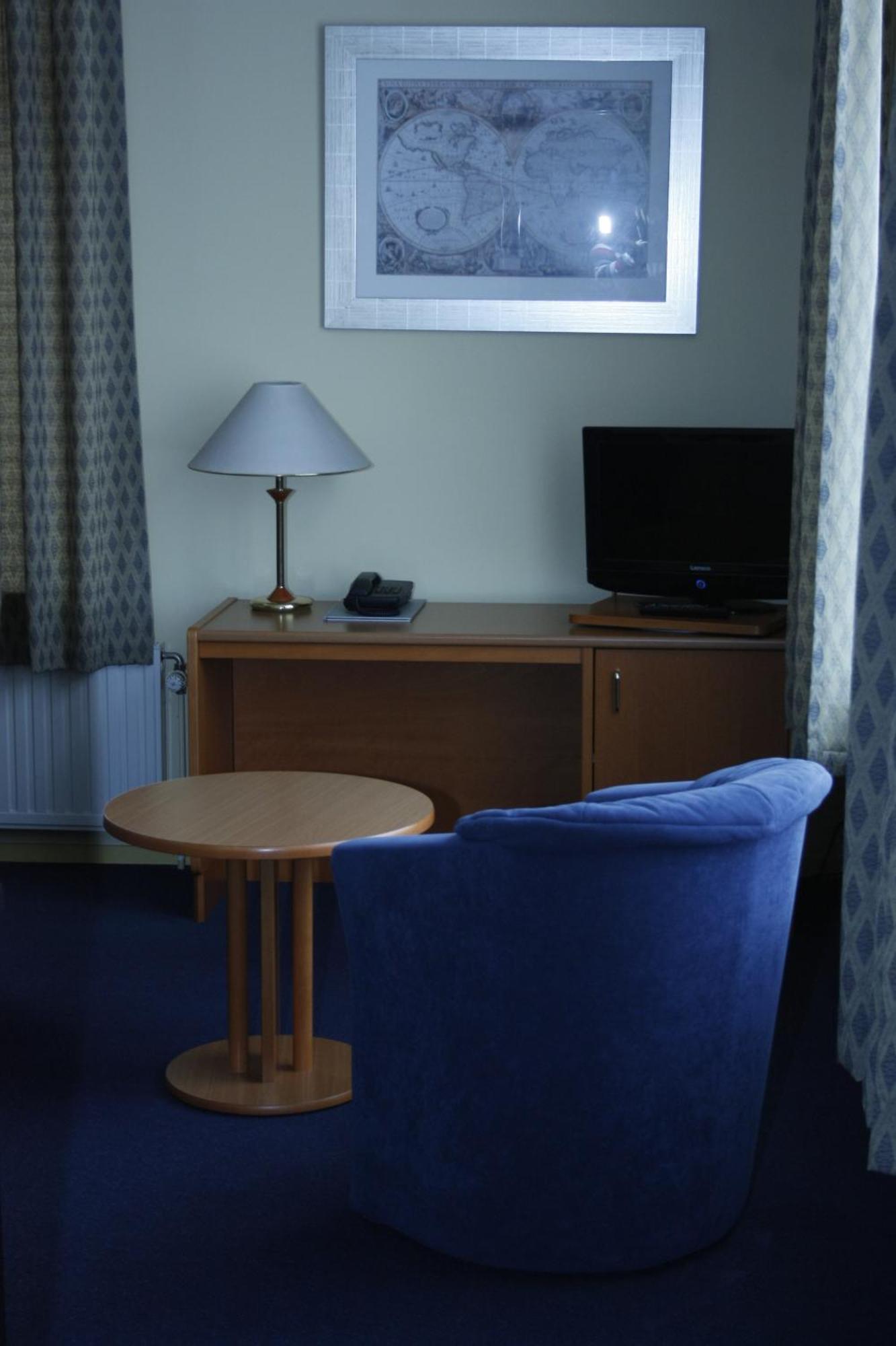 Hotel & Appartementen Royal Sas van Gent Экстерьер фото