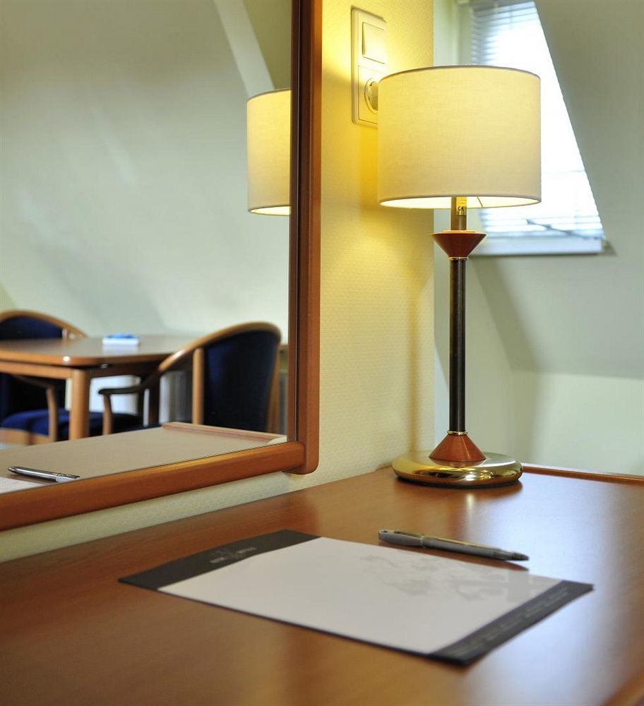 Hotel & Appartementen Royal Sas van Gent Экстерьер фото