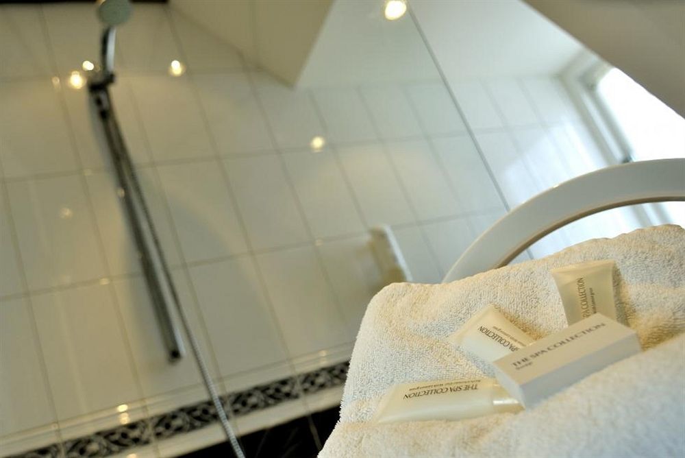 Hotel & Appartementen Royal Sas van Gent Экстерьер фото