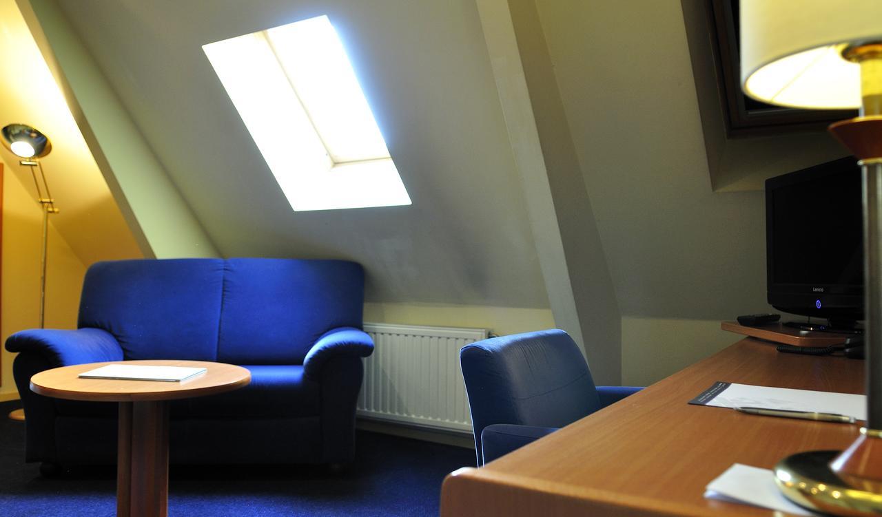 Hotel & Appartementen Royal Sas van Gent Экстерьер фото