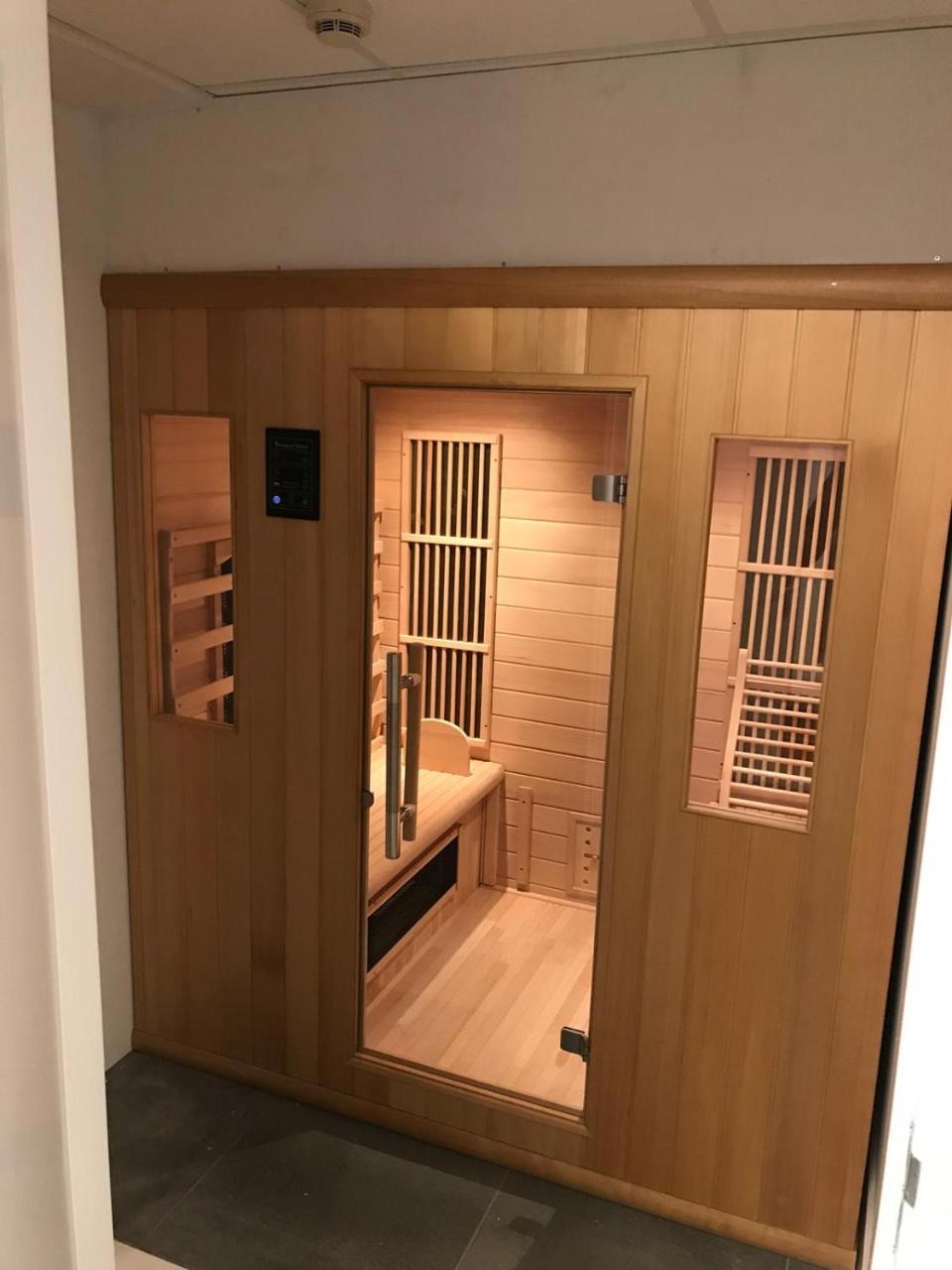 Hotel & Appartementen Royal Sas van Gent Экстерьер фото